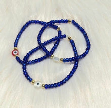 Load image into Gallery viewer, Evil Eye Charm Bracelet - Blue